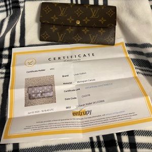 Louis Vuitton Sarah Wallet